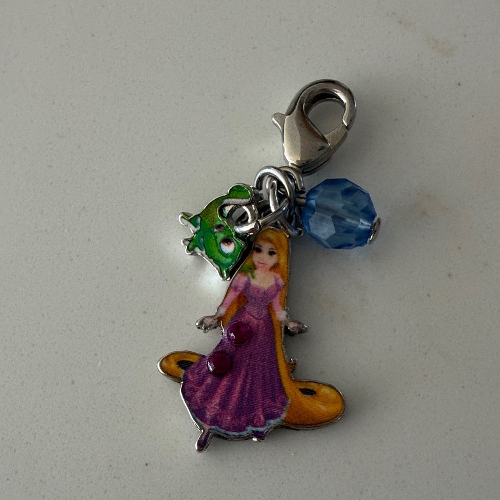 New Lot of (6) Disney Princess charms from Disneyland - Picture 2 of 7
